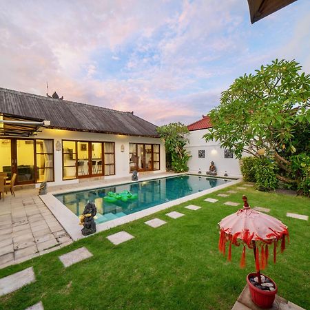 Bali Sunyi Villas Jimbaran  Exterior photo