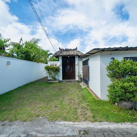 Bali Sunyi Villas Jimbaran  Exterior photo