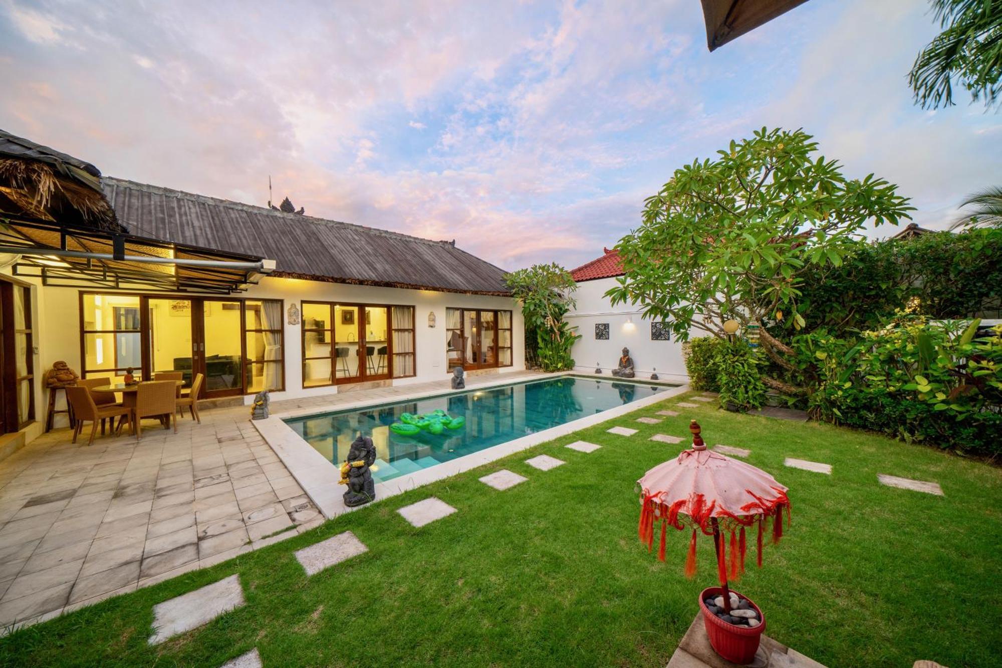 Bali Sunyi Villas Jimbaran  Exterior photo