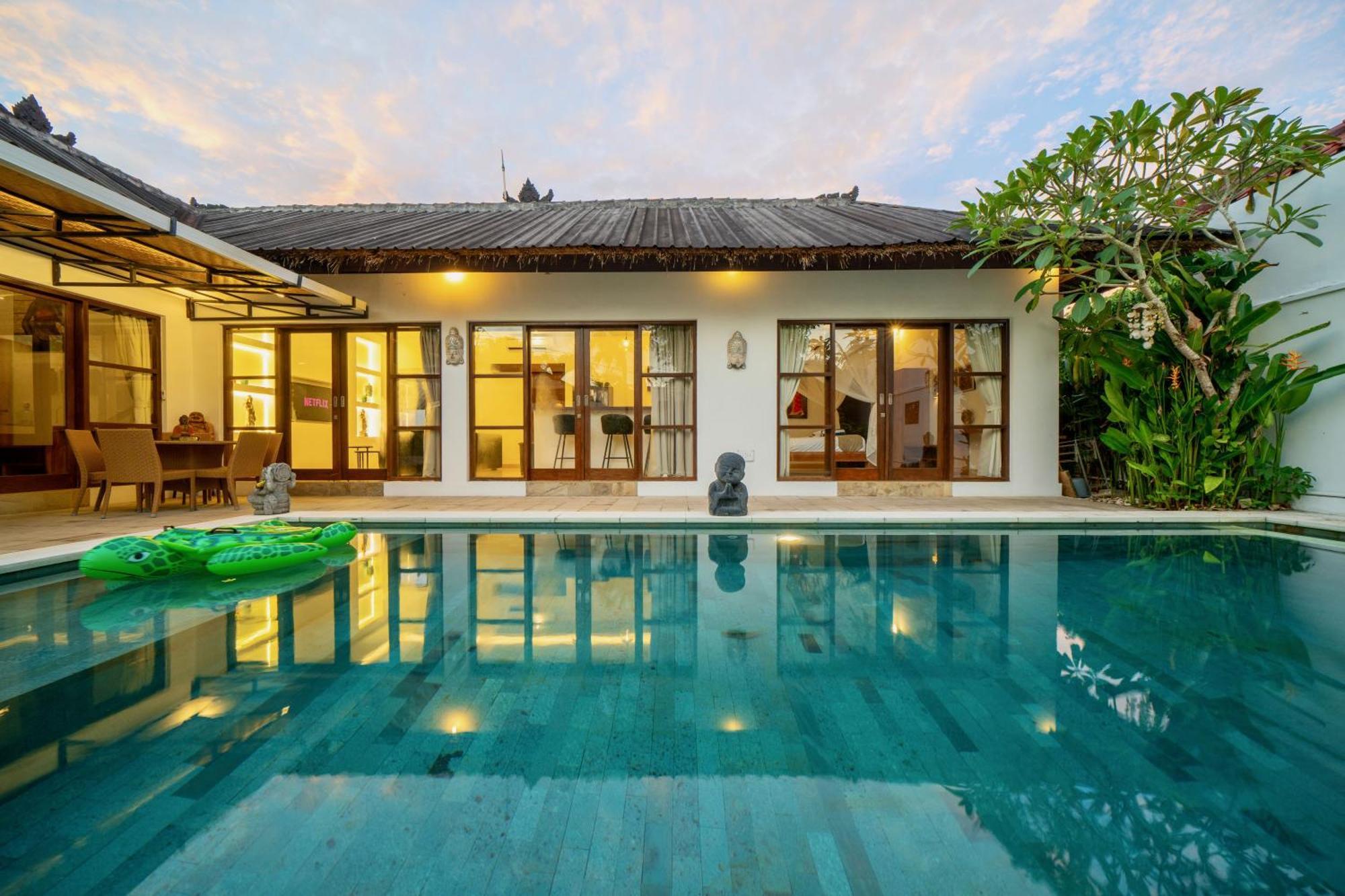 Bali Sunyi Villas Jimbaran  Exterior photo